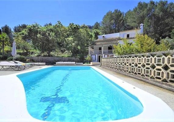 Encinas-en El Pueblo De Esporles- Mallorca Esporles