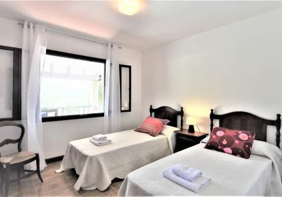 Ferienhaus Encinas-en El Pueblo De Esporles- Mallorca
